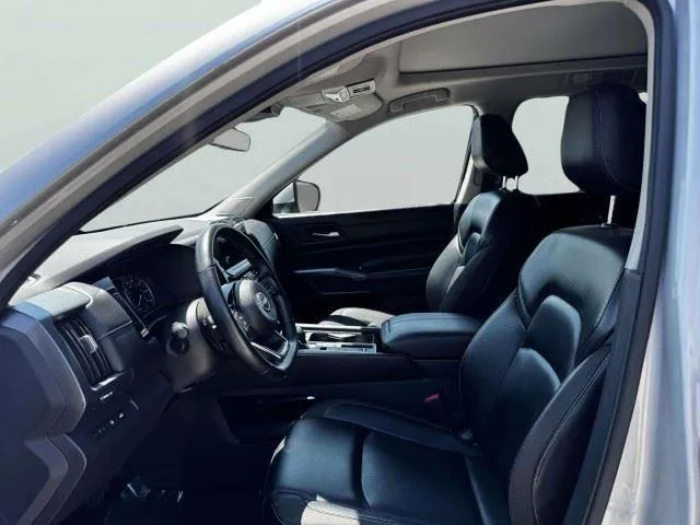 Nissan Pathfinder photo 15