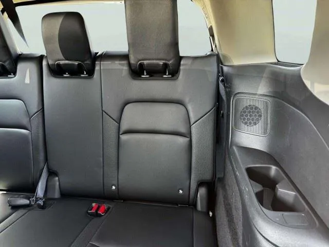 Nissan Pathfinder photo 45