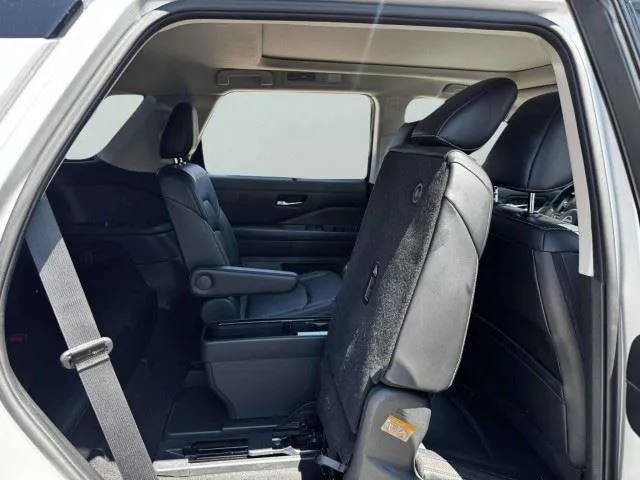 Nissan Pathfinder photo 52