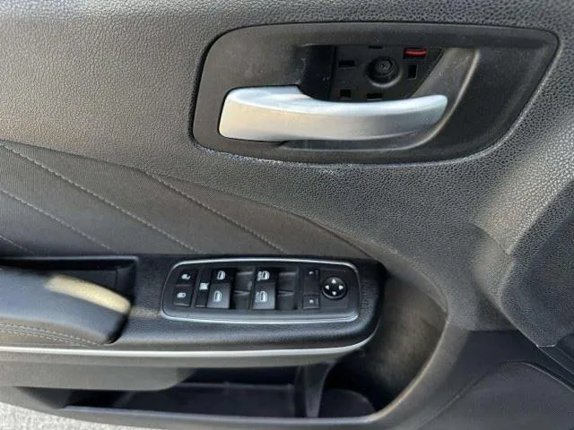Dodge Charger photo 17