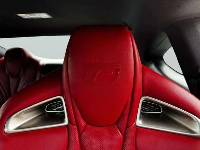 Lexus RC photo 25