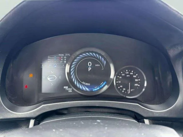 Lexus RC photo 32