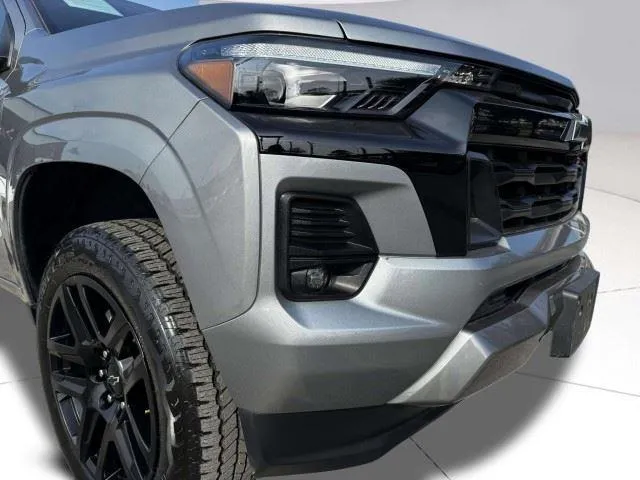 Chevrolet Colorado photo 12