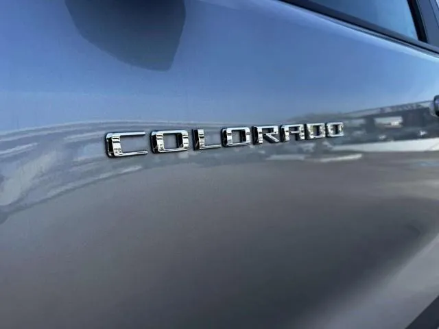 Chevrolet Colorado photo 15