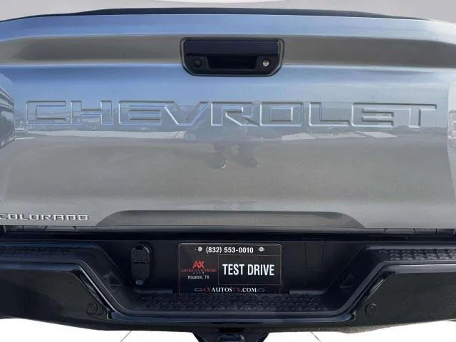 Chevrolet Colorado photo 19