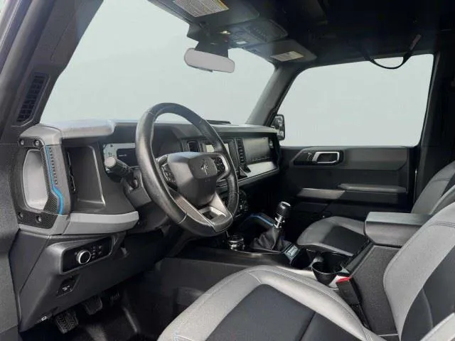 Ford Bronco photo 16