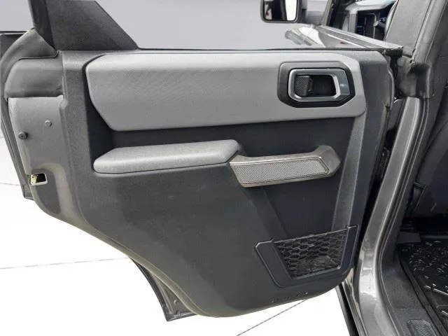 Ford Bronco photo 39