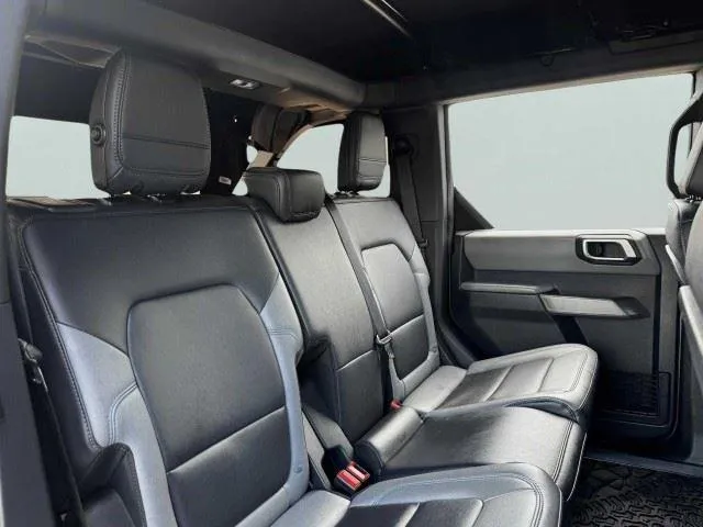 Ford Bronco photo 48