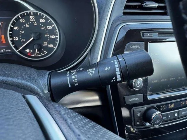 Nissan Maxima photo 24