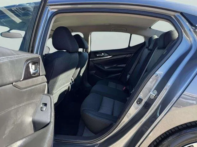 Nissan Maxima photo 32