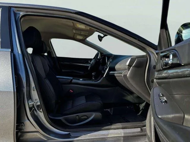 Nissan Maxima photo 44