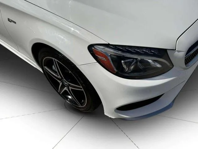 Mercedes-Benz C-Class photo 10