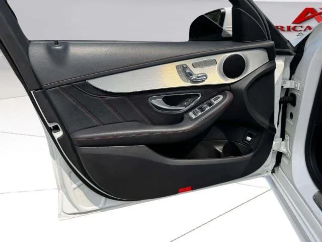 Mercedes-Benz C-Class photo 21