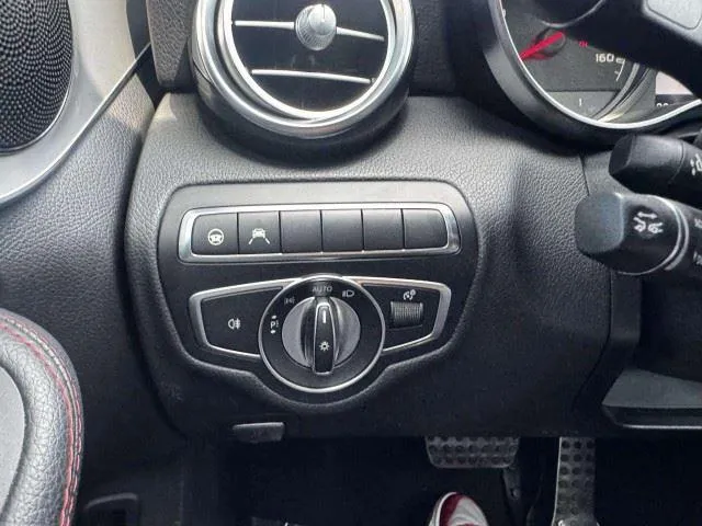 Mercedes-Benz C-Class photo 28
