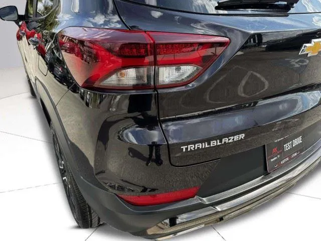 Chevrolet Trailblazer photo 11