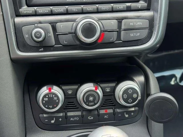 2011 Audi R8 Base - Photo 40