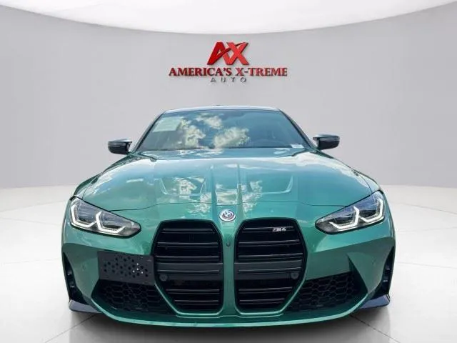 BMW M4 photo 11