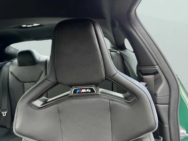 BMW M4 photo 28