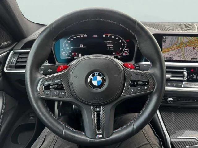 BMW M4 photo 35