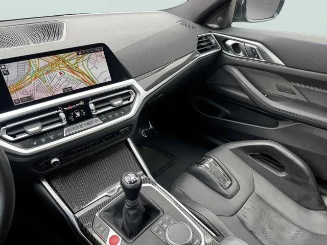 BMW M4 photo 36