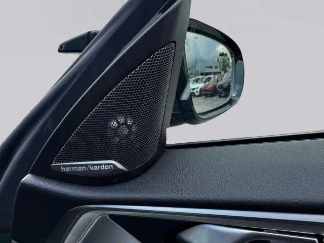 BMW M4 photo 56