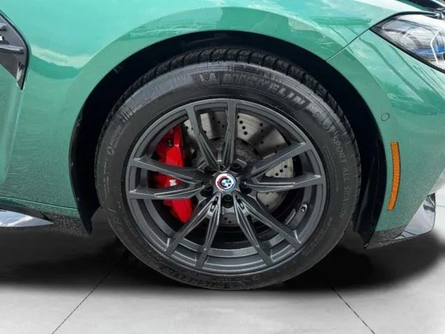 BMW M4 photo 70
