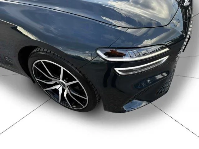 Genesis G70 photo 9
