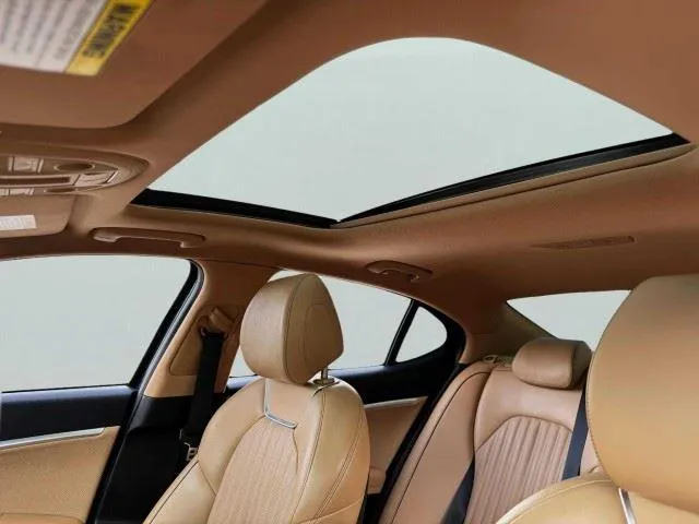 Genesis G70 photo 20