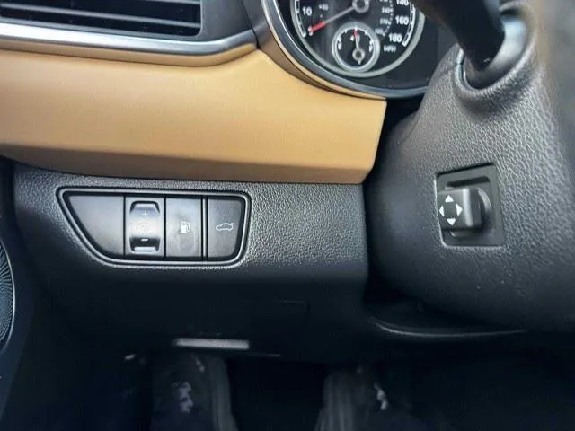 Genesis G70 photo 21