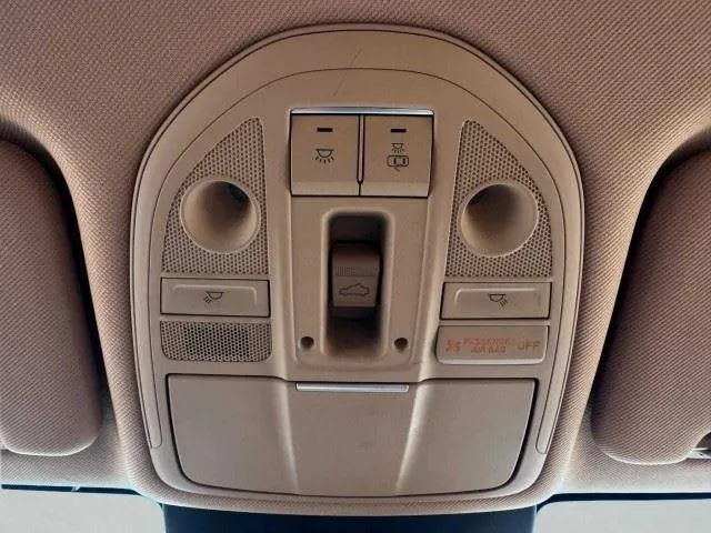 Genesis G70 photo 38