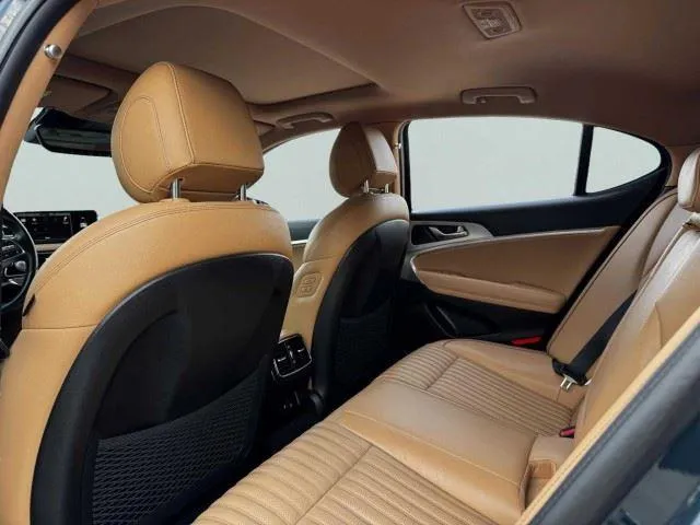 Genesis G70 photo 43