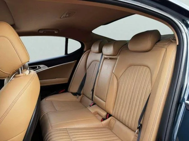 Genesis G70 photo 44