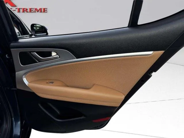 Genesis G70 photo 52