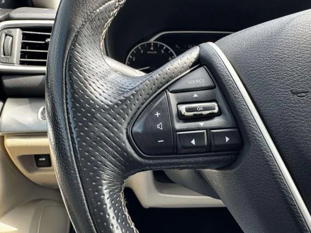 Nissan Maxima photo 27
