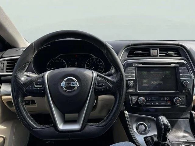 Nissan Maxima photo 29