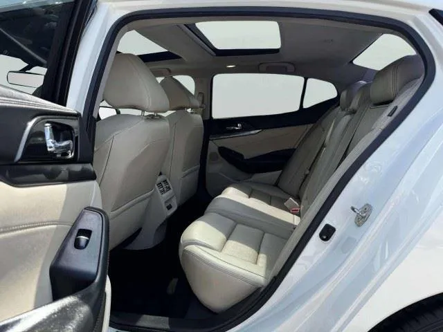 Nissan Maxima photo 33