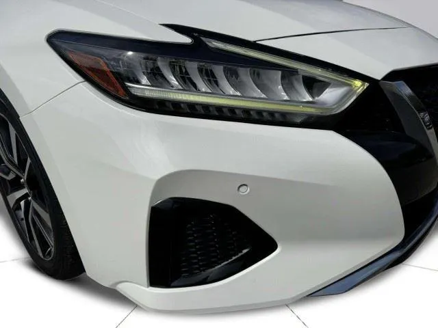 Nissan Maxima photo 11