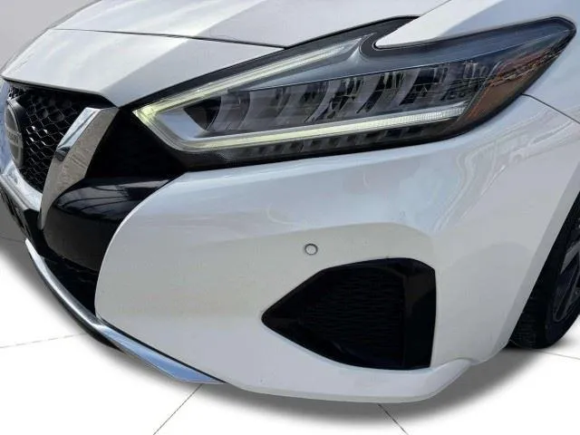 Nissan Maxima photo 12