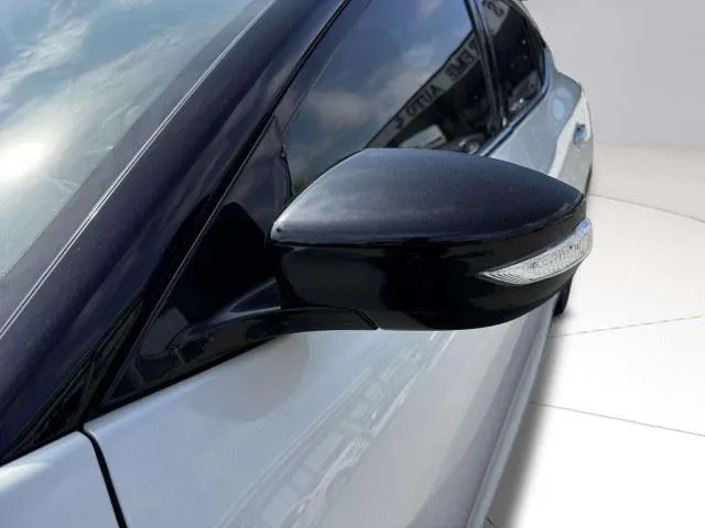 Nissan Maxima photo 14