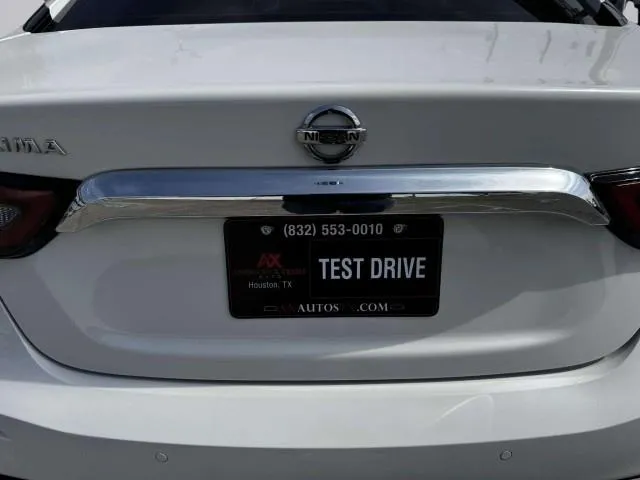 Nissan Maxima photo 17