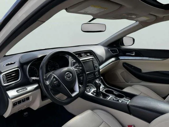 Nissan Maxima photo 21