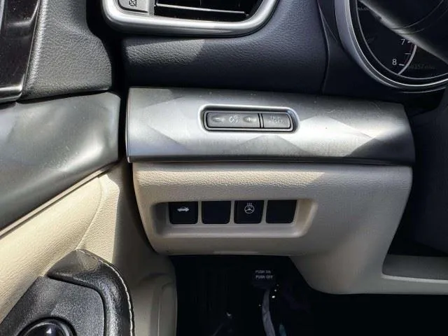 Nissan Maxima photo 22
