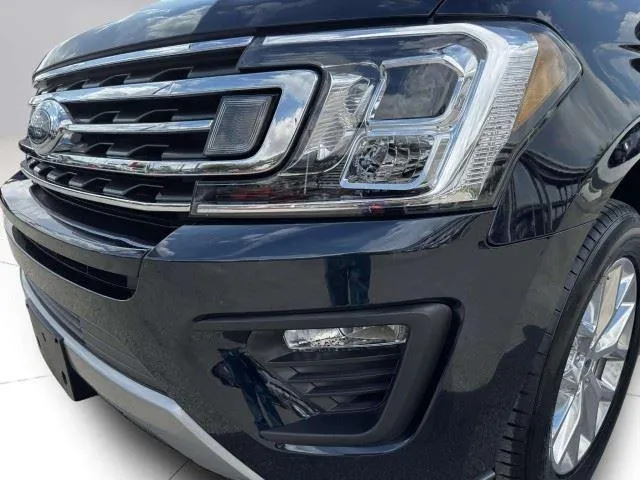 Ford Expedition photo 12