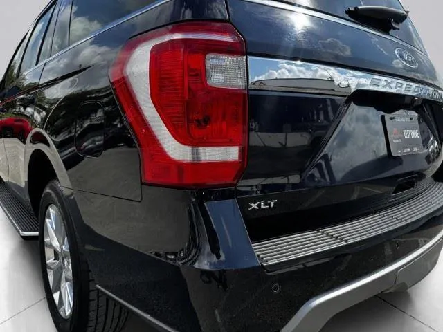 Ford Expedition photo 15