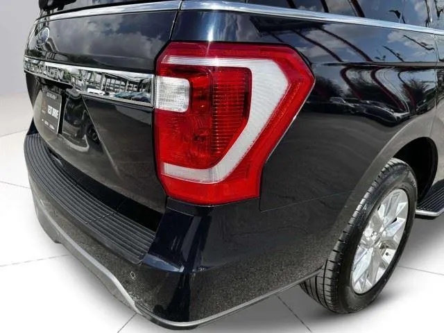 Ford Expedition photo 16