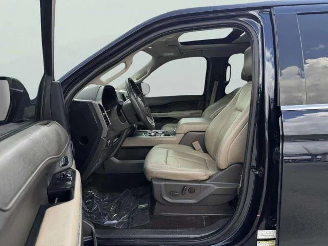 Ford Expedition photo 18