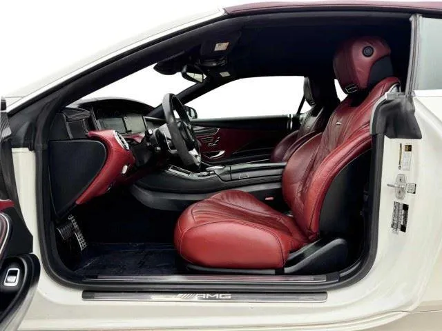 Mercedes-Benz S-Class photo 20