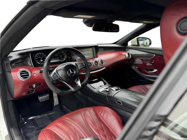 Mercedes-Benz S-Class photo 28