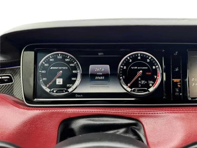 Mercedes-Benz S-Class photo 29
