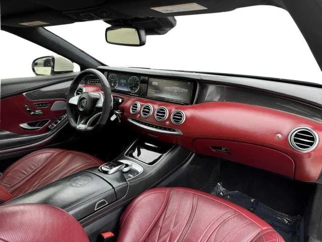 Mercedes-Benz S-Class photo 49